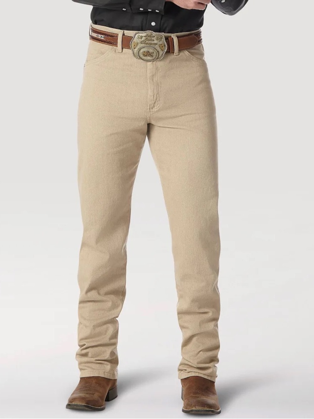 Wrangler Men’s Straight Jeans in Khaki/Tan